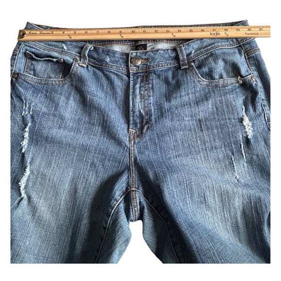 Lane Bryant Jeans Womens Size 22 Straight Leg Light Wash Tapered High Rise Denim - Picture 11 of 15